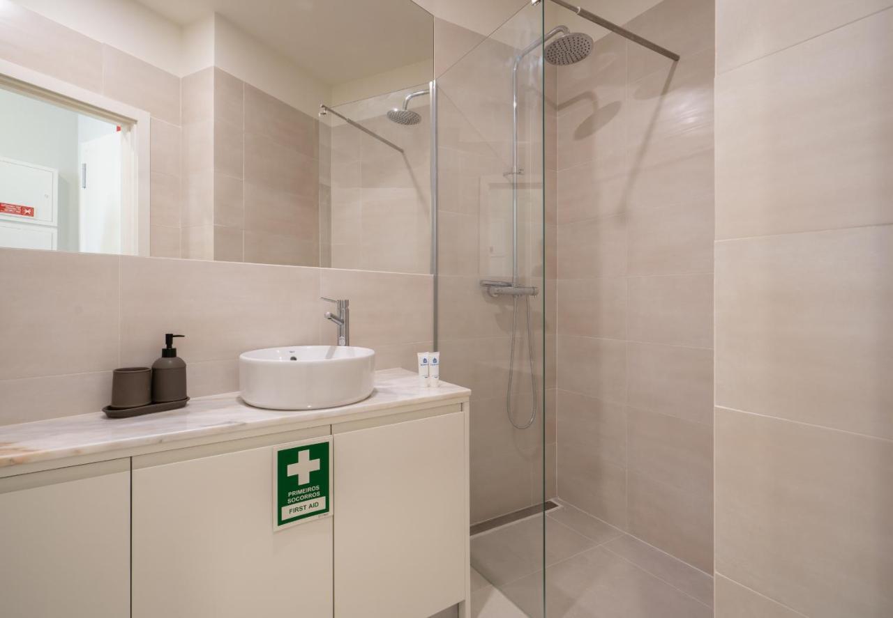 Host Wise - Enchanting Design Flat - Premium Location Porto Luaran gambar