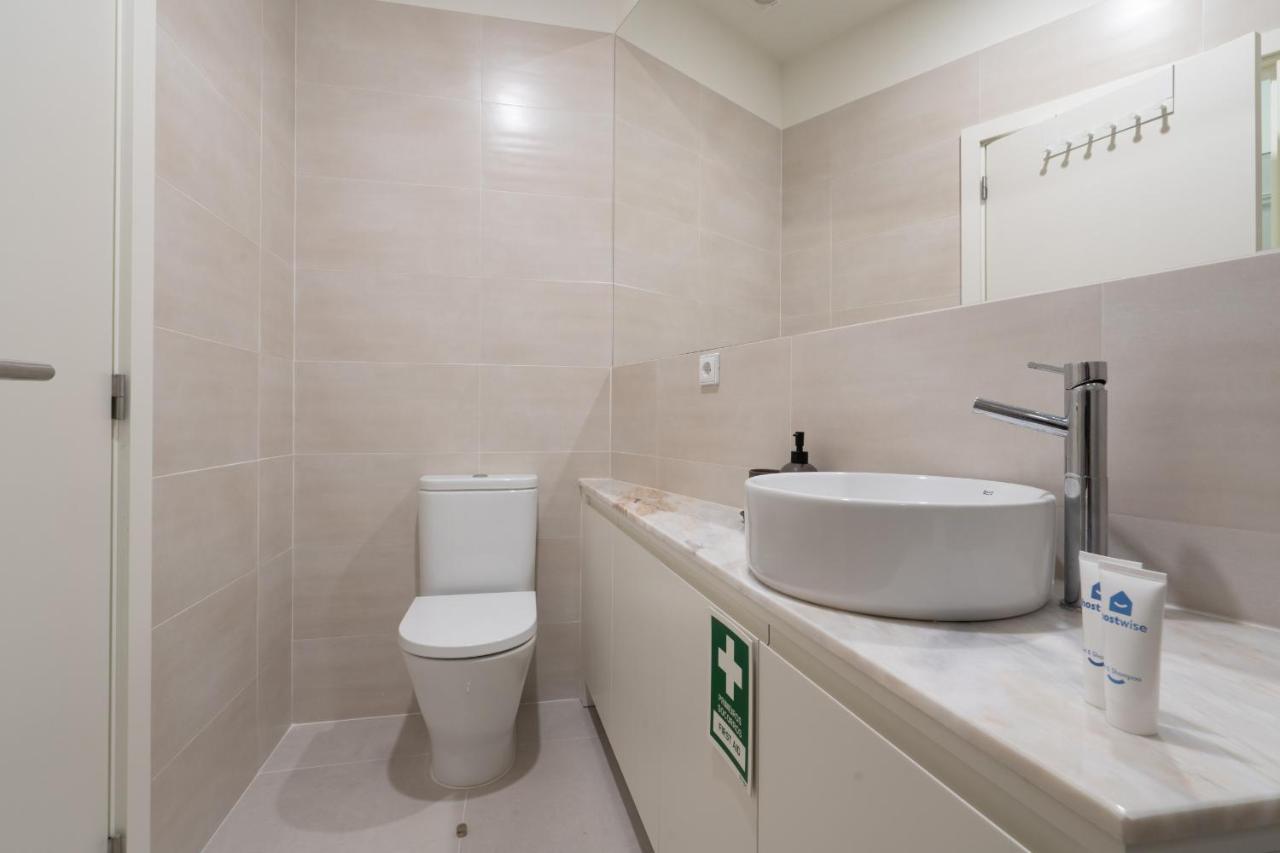 Host Wise - Enchanting Design Flat - Premium Location Porto Luaran gambar