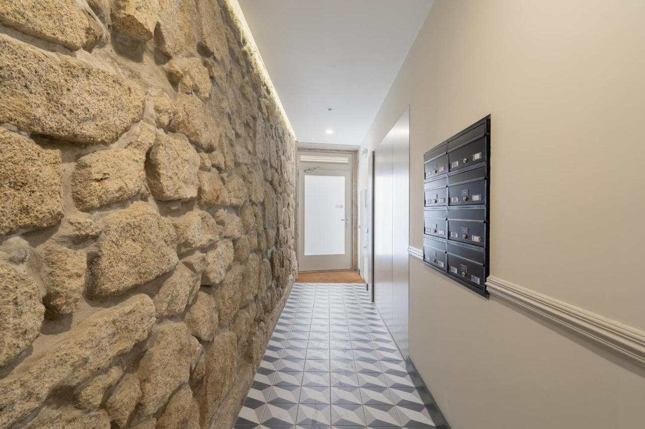 Host Wise - Enchanting Design Flat - Premium Location Porto Luaran gambar